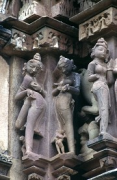 Khajuraho, Kandariya-Mahadeva-Tempel: Surasundari Gruppe (schöne Mädchen)