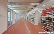 Universitätsbibliothek Marburg: 1. OG, Regalreihen, bild 1 (Foto: Yüzer, Gülenc, Schmidt)