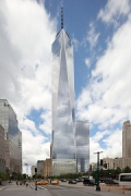 One World Trade Center: Südansicht von der West Street / Liberty Street