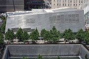 9/11 museum: elevated southern view with southern memorial-pool, zoomed