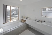 Spelbergs-Busch: bathroom with window-flushed tub