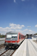 Bedburg Station: track 2 with train