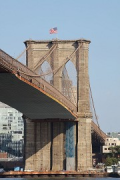 Brooklyn Bridge: bottom-view from East River Bikeway