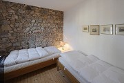 Burtscheid Abbygate: natural-stone wall in 1st floor flat