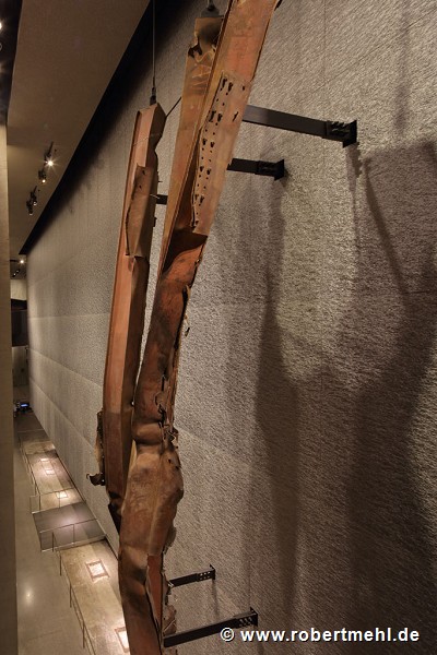 9/11 Museum: mutmaßliche Stahlträger auf die eines der Attentat-Flugzeuge traf