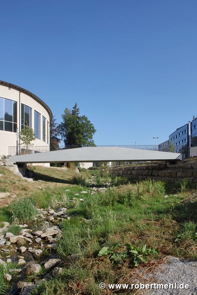 Carbonbetonbrücke: Südansicht, Hochformat