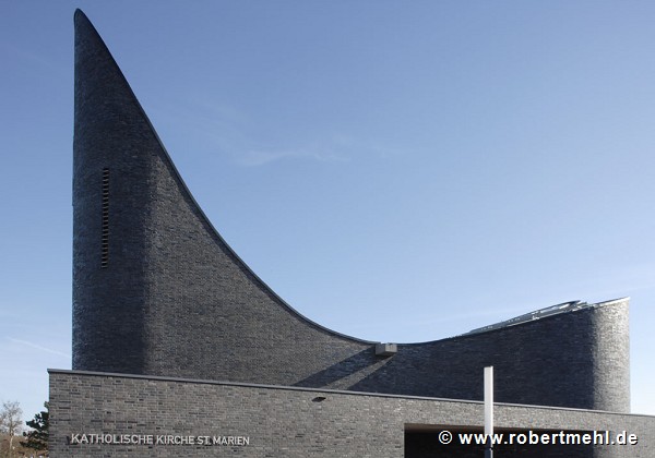 Kirche-am-Meer: Die sattelartige Dachlandschaft