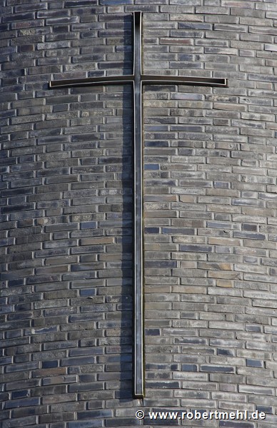 Kirche-am-Meer: Intarsienkreuz