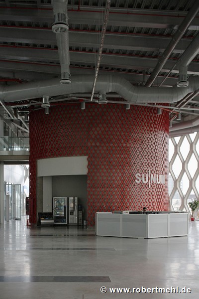 SUNUM-Lobby, die Rezeption im Hintergrund, Bild 3