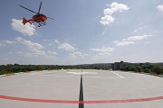 1. reguläre Landung eines Hubschraubers auf dem neuen Heliport, Klinikum Aachen