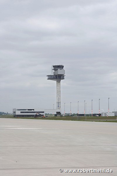 BER airport, Berlin: runway-view of tower