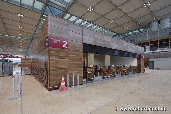 BER airport, Berlin: check-in counter, fig. 1