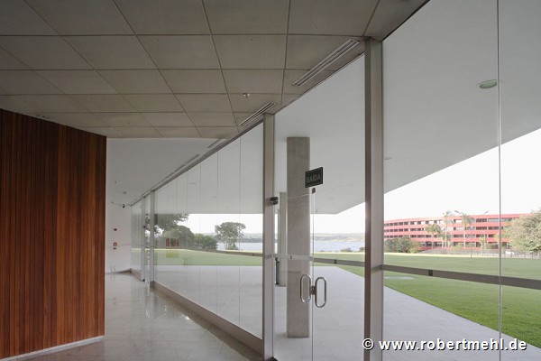 Brasilia-Palace: eastern event-section, hall & veranda