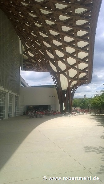 Centre Pompidou-Metz: southern roof-arch with museums-café, fig. 2