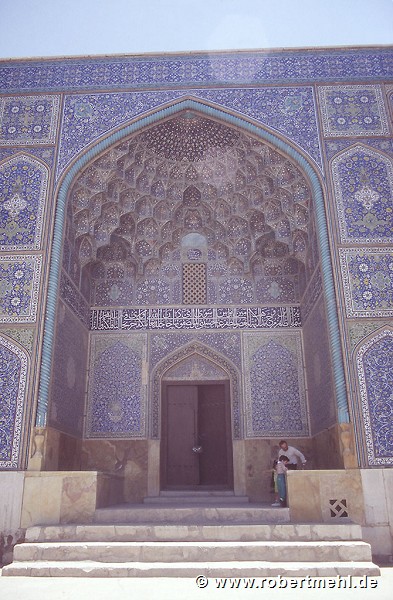 Meidān-e Emām, Isfahan: Masjed-e-Sheich Lotfollāh, main entrance