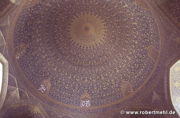 Meidān-e Emām, Isfahan: Masjed-e-Sheich Lotfollāh, inner dome