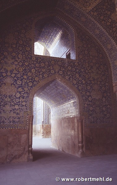 Meidān-e Emām, Isfahan: Masjed-e Emām, inner riwaq