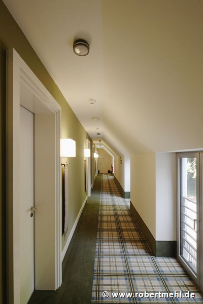 Hunting lodge Kranichstein: extension's 1st floor corridor