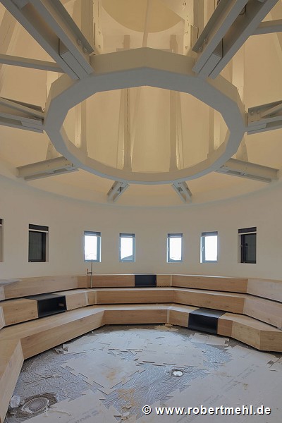 Kurfürstendamm 188: roof-level-office, oriel rotunda lecture-room