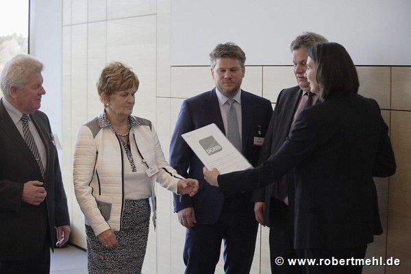 Schlüter-Workbox inauguration: DGNB-platinum-certificate handover