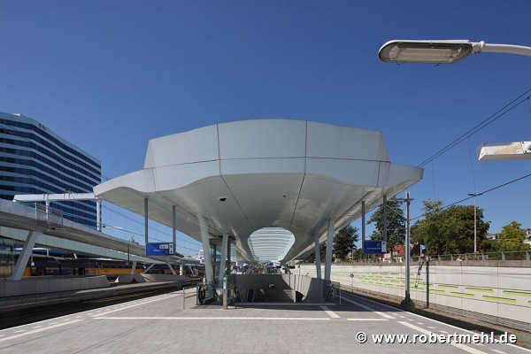 Arnhem-Centraal: train-platform