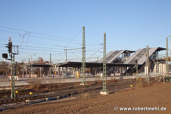 Leverkusen-Opladen railway-station: south-eastern day-view