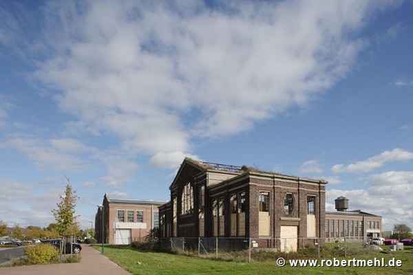 Becker steelworks: former water works & pipe hall