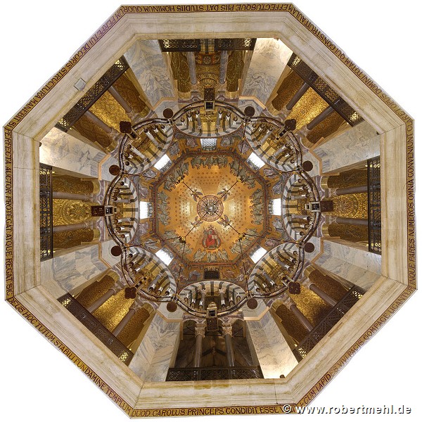 bottom view of octogonal dome with lighted 1. floor
