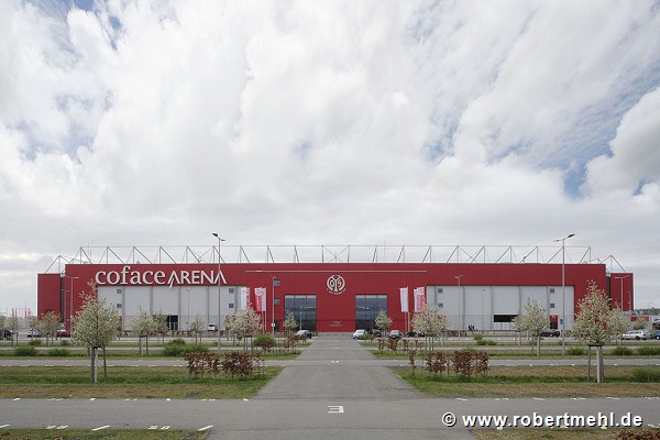 Coface-Arena: western view