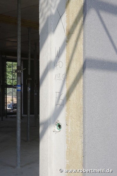 Eastsite Mannheim: Eastside VIII (under construction) - fibre-concrete-precast-element detail