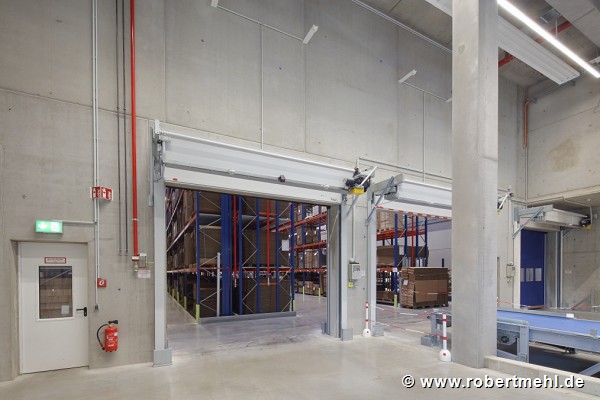 ebm-papst: high-rack warehouse, internal fire-gates, fig. 1