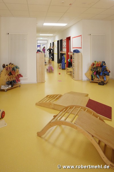 Rüdesheimer Square: inner view children day-care center 1