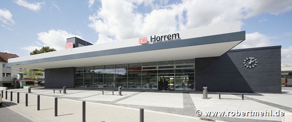 Horrem Station: Southeastern view