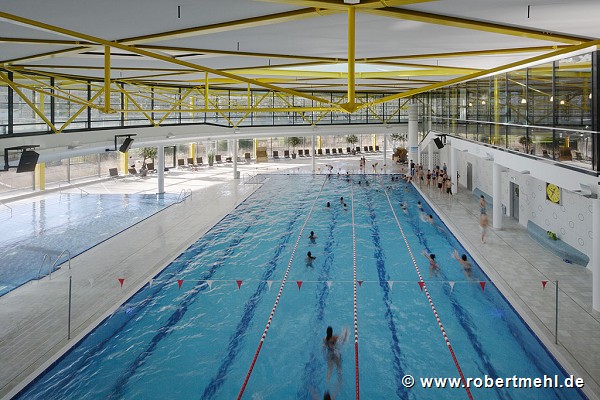 Lentpark: swimming pool & elevated ice rink 2