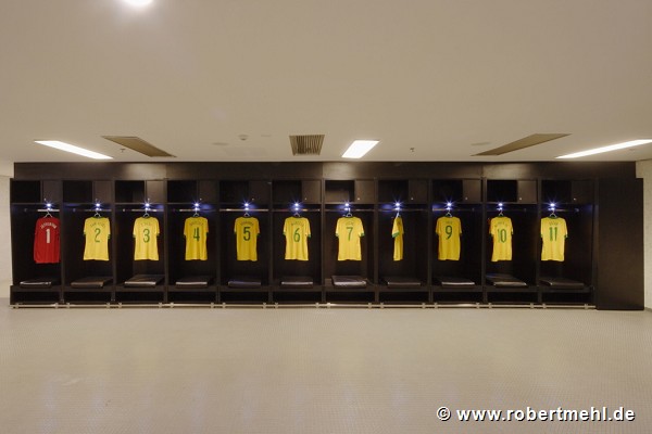 Maracanã stadium: player's changing-room 2