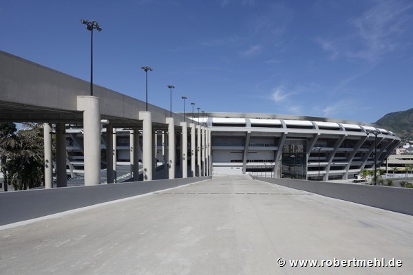 Maracanã stadium: ramp-view northwest-side 2