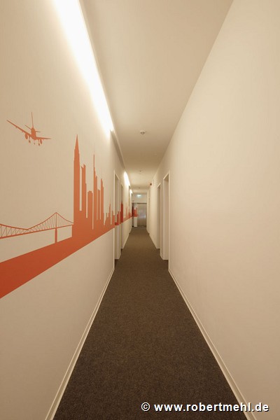 mk-Hotel Stuttgart: 1st floor corridor
