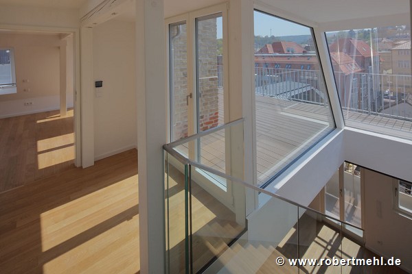 Röte-streetquarter-housing, historic refurbishment: roof-top-flat gallery-access