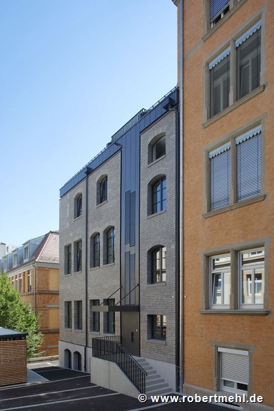 Röte-streetquarter-housing: jointhistoric refurbishment to module B