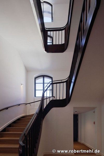 Röte-streetquarter-housing, historic refurbishment: 2nd stair-house