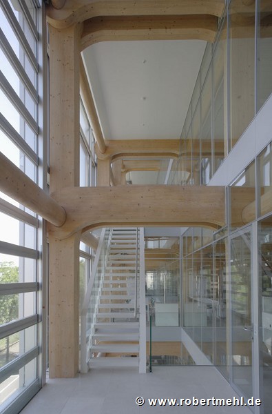 tamedia - intermediate space staircase at upper floor