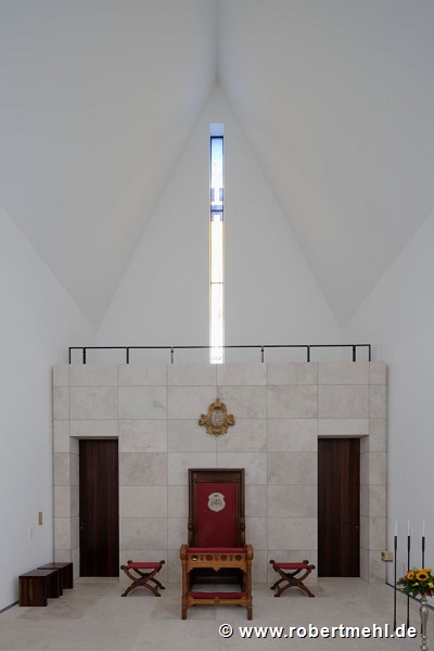Tebartz-van Elst: bishop's chapel - cathedra