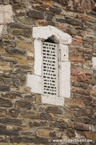 Aachen town-hall: fibre-concrete window-refurbishment 72