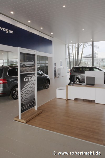 VW-Fleischhauer: dealer desk 3