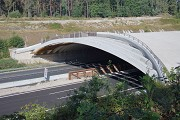 A3-Grünbrücke Mönau: Südlicher Tunnelmund, Bild 2