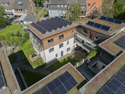 Patchworkhaus: Ostansicht Photovoltaikanlage, Bild 2