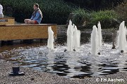 WärmKomp: Springbrunnen mit Kaffeetasse (Foto: Markovic)