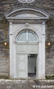 Monschau protestant town church: main entrance (photo: Palmen)