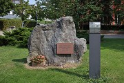 New railway town Opladen: memorial stone