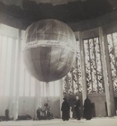 Saint-Pierre, Yvetot: A helium balloon floated in the church in 1956